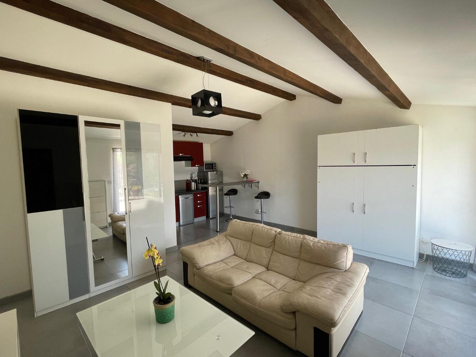Studio Charmant Avec Terrasse Lançon-Provence 外观 照片
