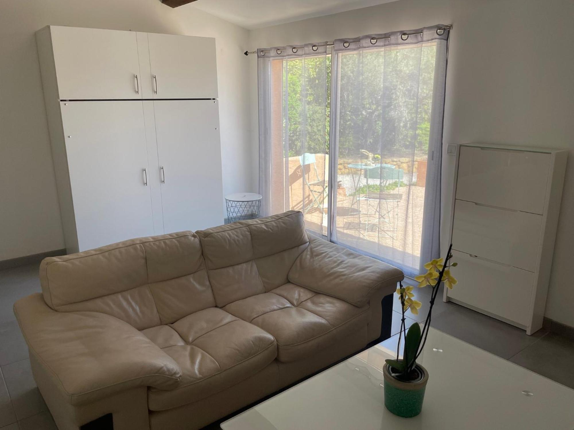 Studio Charmant Avec Terrasse Lançon-Provence 外观 照片